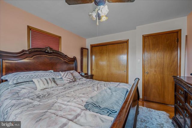 1635 FAIRVIEW DR, Berkeley Springs, WV 25411