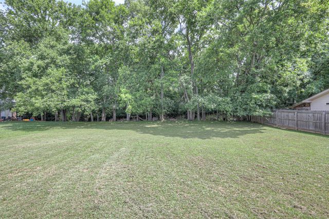 1213 N Graycroft Ave, Madison, TN 37115