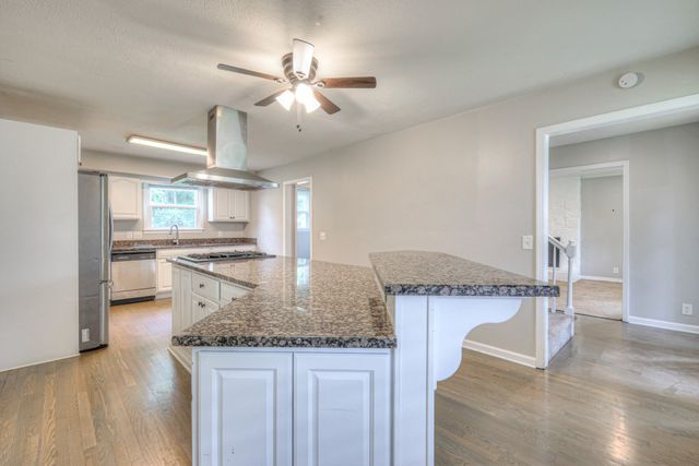 1213 N Graycroft Ave, Madison, TN 37115