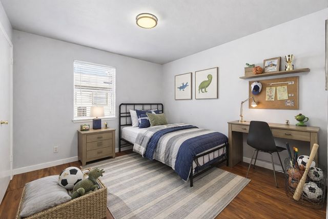 213 W Davis St, Kerrville, TX 78028