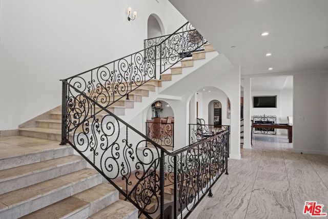 4733 Bonvue Avenue, Los Angeles, CA 90027