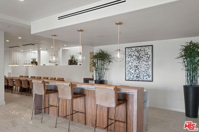 4733 Bonvue Avenue, Los Angeles, CA 90027