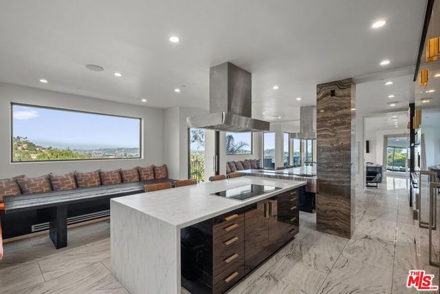 4733 Bonvue Avenue, Los Angeles, CA 90027