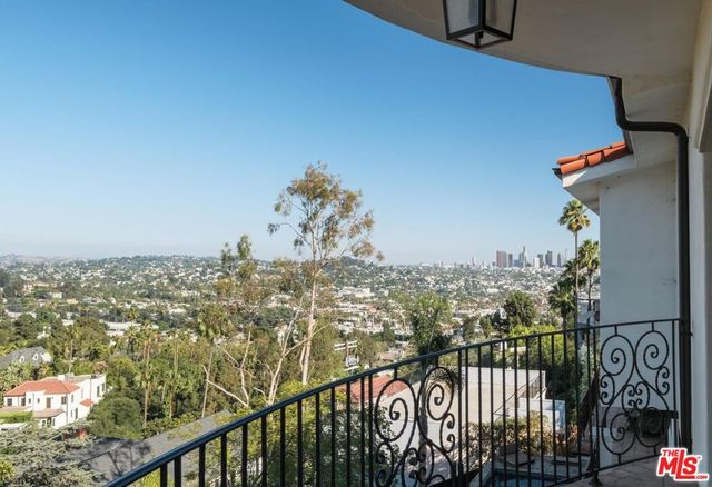 4733 Bonvue Avenue, Los Angeles, CA 90027