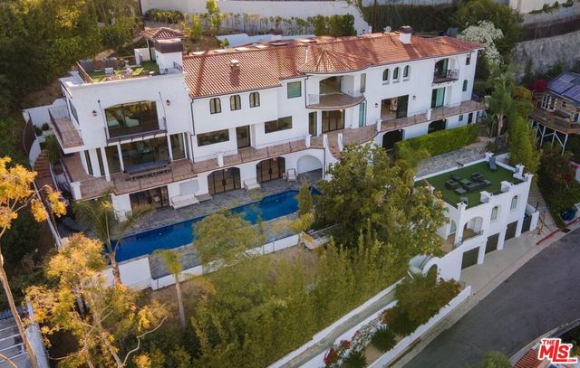 4733 Bonvue Avenue, Los Angeles, CA 90027