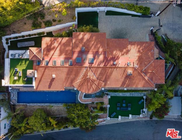 4733 Bonvue Avenue, Los Angeles, CA 90027