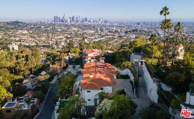 4733 Bonvue Avenue, Los Angeles, CA 90027