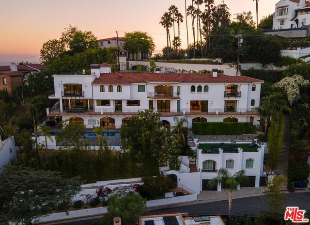 4733 Bonvue Avenue, Los Angeles, CA 90027