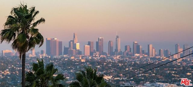 4733 Bonvue Avenue, Los Angeles, CA 90027