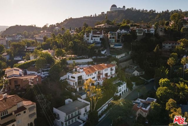 4733 Bonvue Avenue, Los Angeles, CA 90027