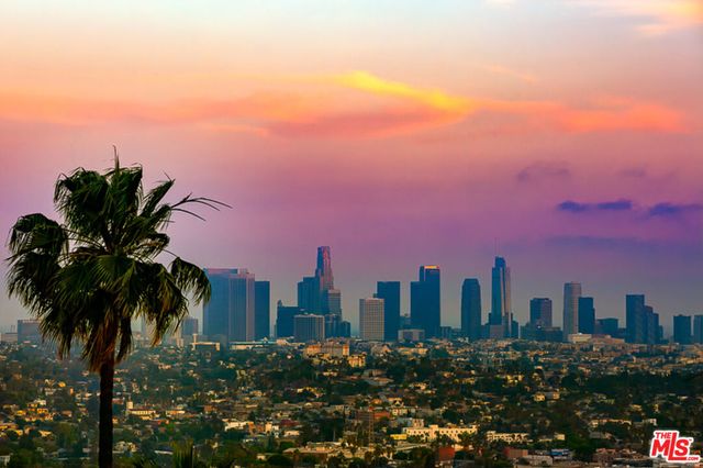 4733 Bonvue Avenue, Los Angeles, CA 90027