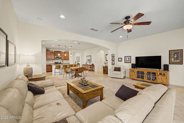 10743 W LARIAT Lane, Peoria, AZ 85383