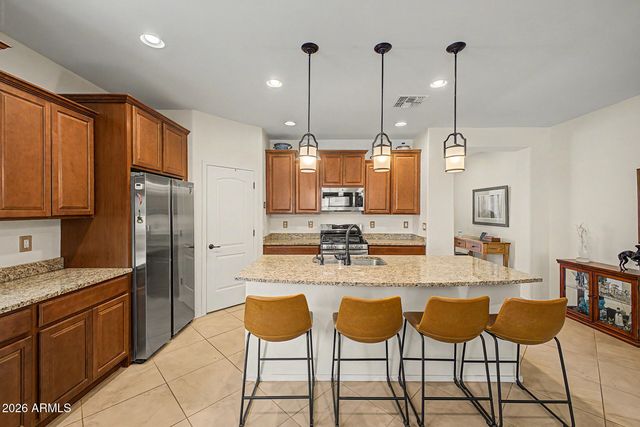 10743 W LARIAT Lane, Peoria, AZ 85383