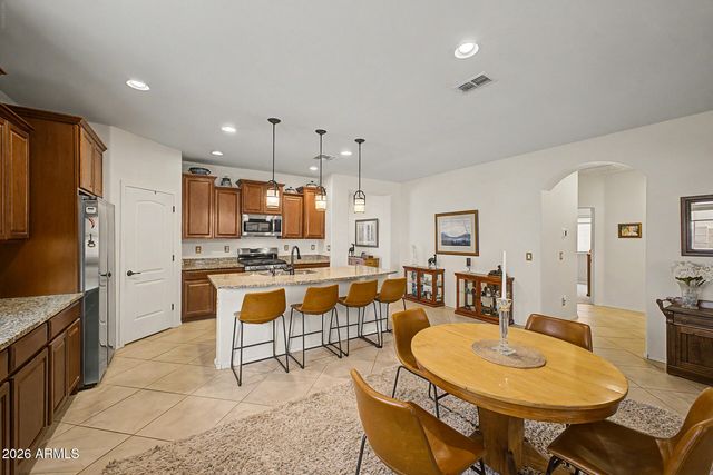 10743 W LARIAT Lane, Peoria, AZ 85383