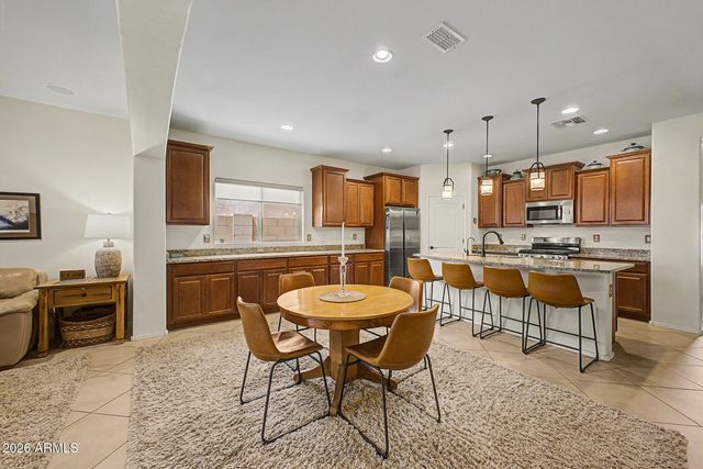 10743 W LARIAT Lane, Peoria, AZ 85383