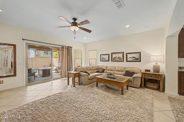 10743 W LARIAT Lane, Peoria, AZ 85383