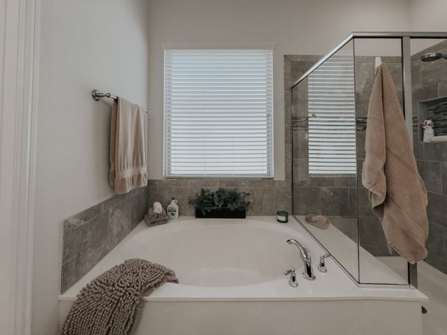 3030 Burgundy Lane, Midlothian, TX 76065