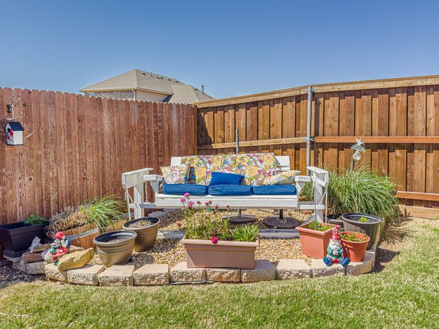 3030 Burgundy Lane, Midlothian, TX 76065