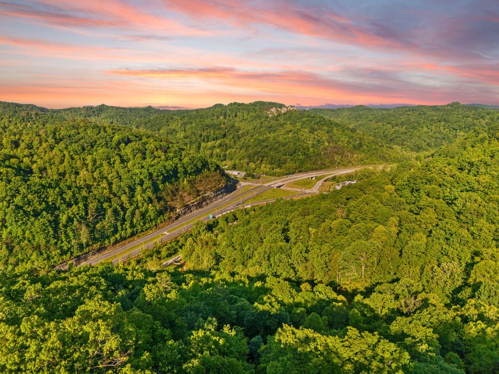 12332 Campton Road, Stanton, KY 40380