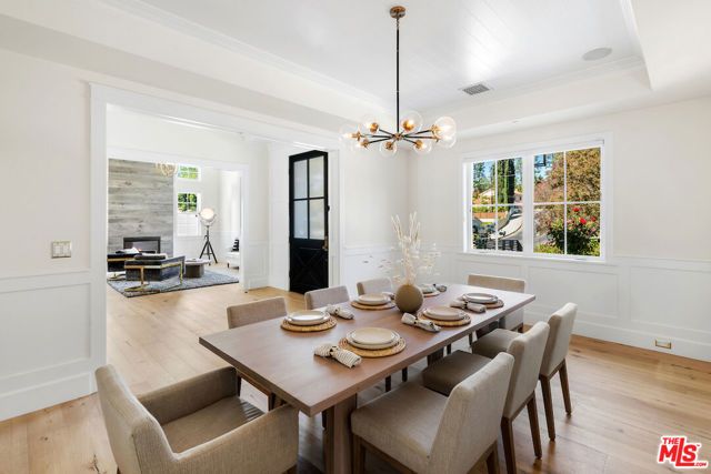 4197 Hayvenhurst Drive, Encino (los Angeles), CA 91436