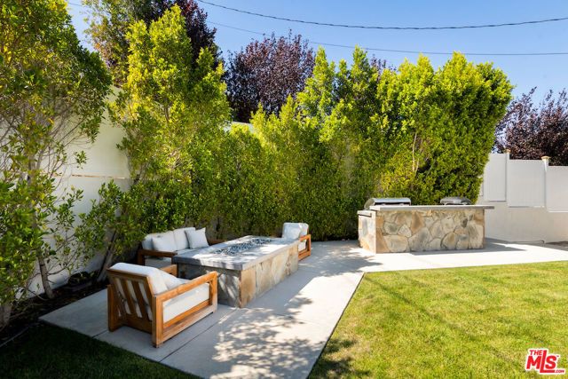 4197 Hayvenhurst Drive, Encino (los Angeles), CA 91436