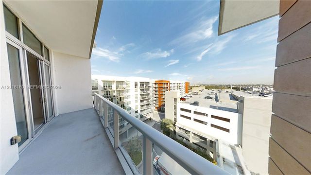 7825 NW 107th Ave 821, Doral, FL 33178