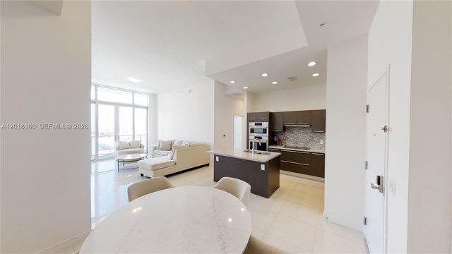 7825 NW 107th Ave 821, Doral, FL 33178