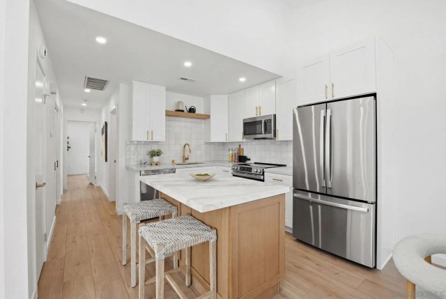 1926 Springdale Ln, Encinitas, CA 92024