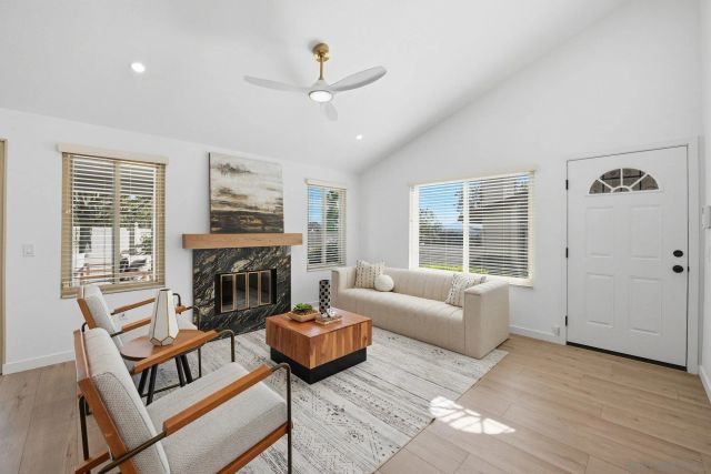 1926 Springdale Ln, Encinitas, CA 92024