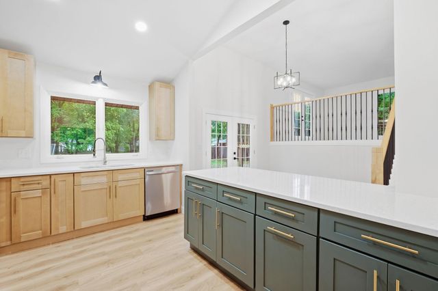 6417 Riverview Terrace NE, Fridley, MN 55432