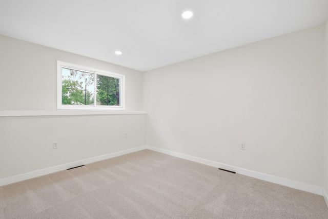 6417 Riverview Terrace NE, Fridley, MN 55432