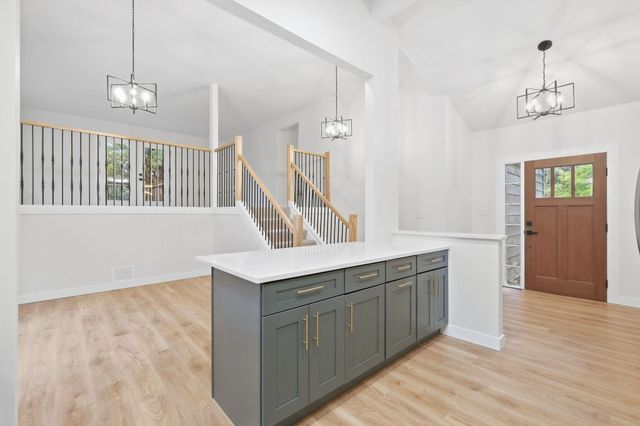 6417 Riverview Terrace NE, Fridley, MN 55432
