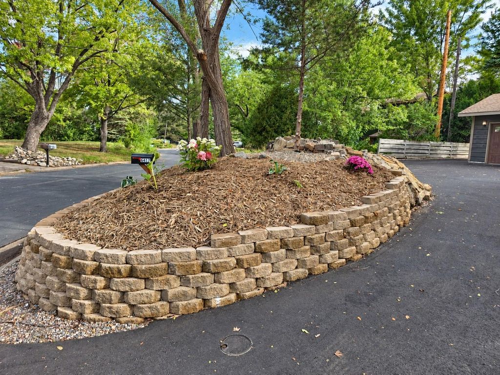 6417 Riverview Terrace NE, Fridley, MN 55432 — photo 3
