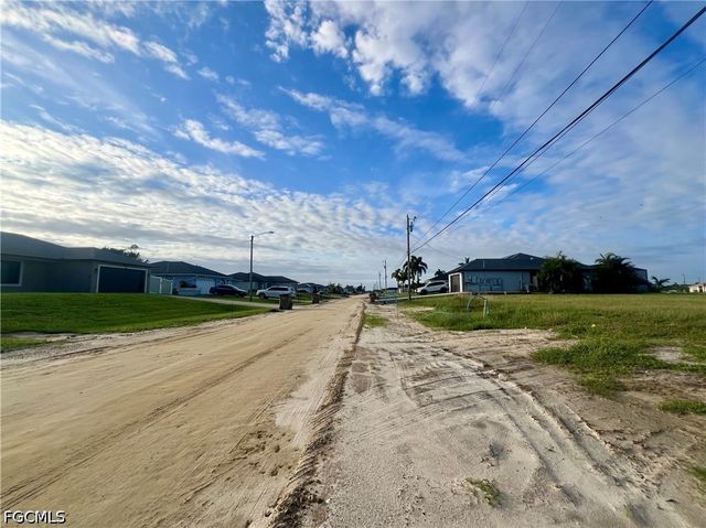 1424 NE 9th AVE, Cape Coral, FL 33909