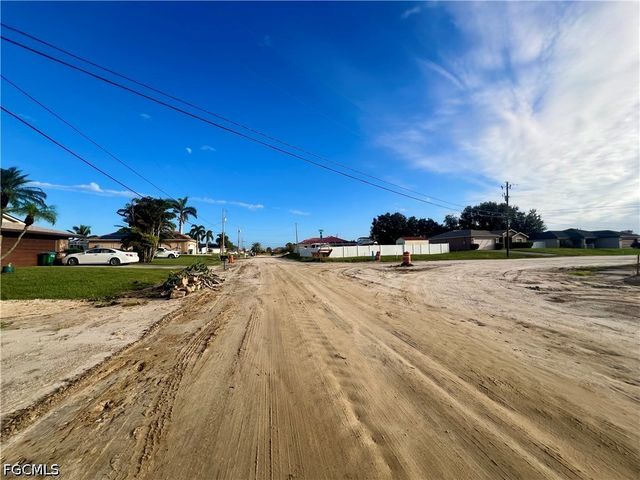 1424 NE 9th AVE, Cape Coral, FL 33909