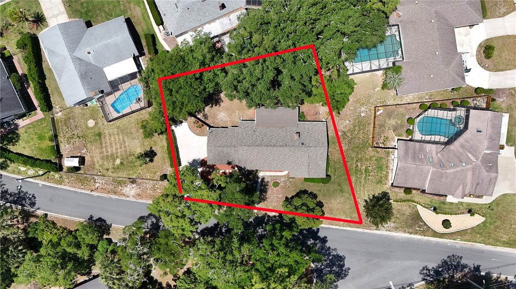 Image 49 of property listing at 1945 NORMANDY DRIVE, Mount Dora, FL 32757