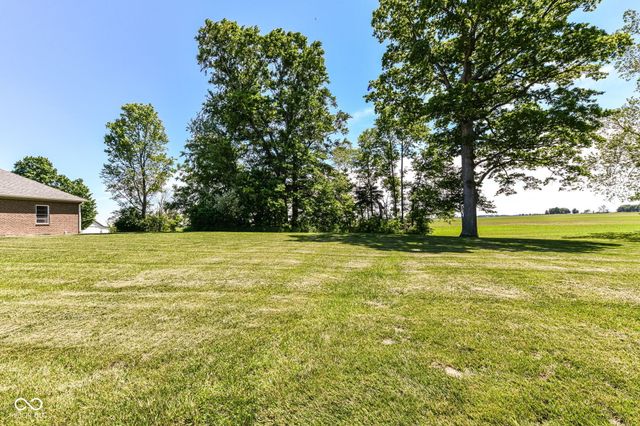 6425 N 900 W, Elwood, IN 46036