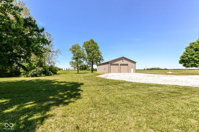 6425 N 900 W, Elwood, IN 46036