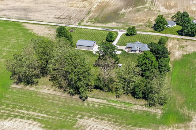 6425 N 900 W, Elwood, IN 46036