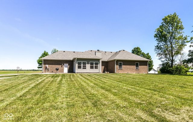 6425 N 900 W, Elwood, IN 46036