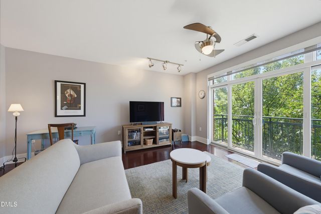 444 S Blount Street 325, Raleigh, NC 27601