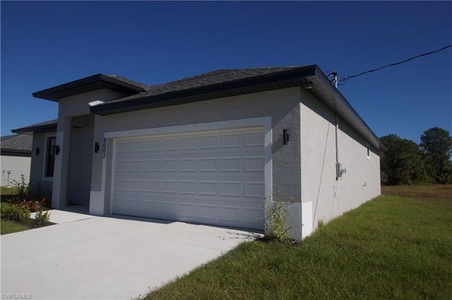 8002 Spice CT, Labelle, FL 33935