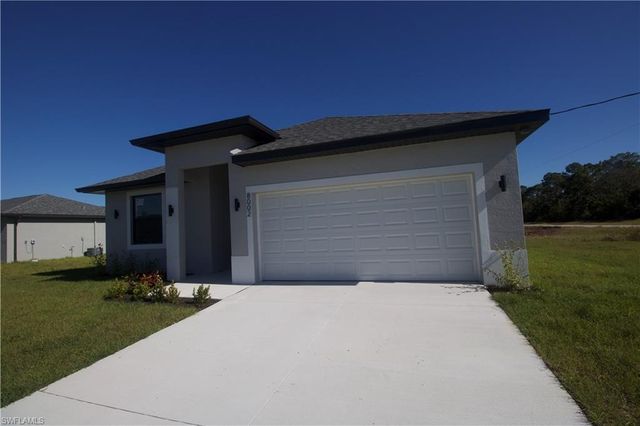 8002 Spice CT, Labelle, FL 33935