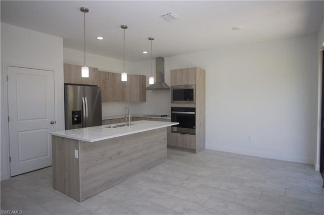 8002 Spice CT, Labelle, FL 33935