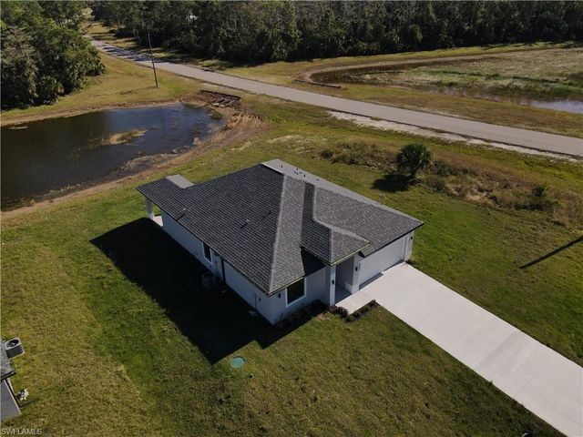 8002 Spice CT, Labelle, FL 33935