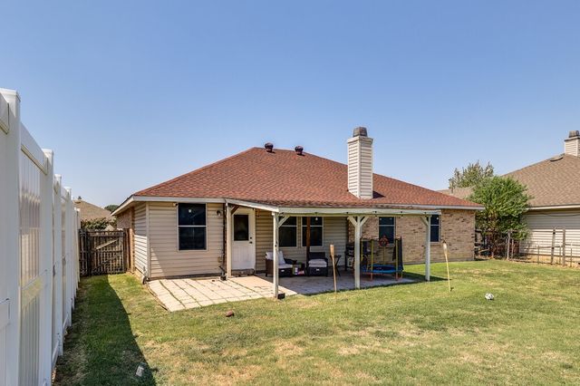3452 Quannah Drive, Grand Prairie, TX 75052