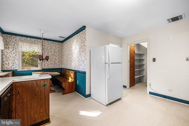 11 W MELROSE AVE, Baltimore, MD 21210