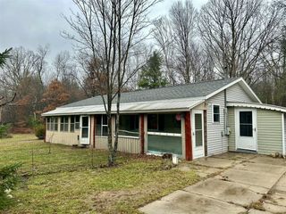 2471 W 12 Mile Road, Bitely, MI 49309