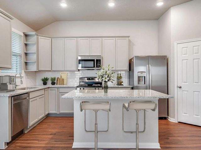 1002 Tomball Pkwy, Tomball, TX 77377