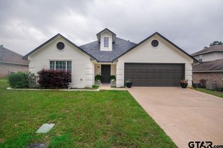 8424 Stonebridge Way, Tyler, TX 75703